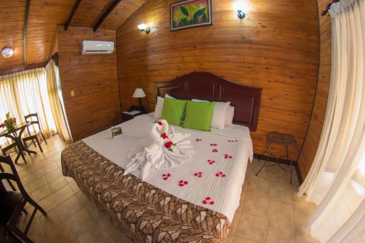 Montana De Fuego Mountain Resort & Spa La Fortuna Room photo