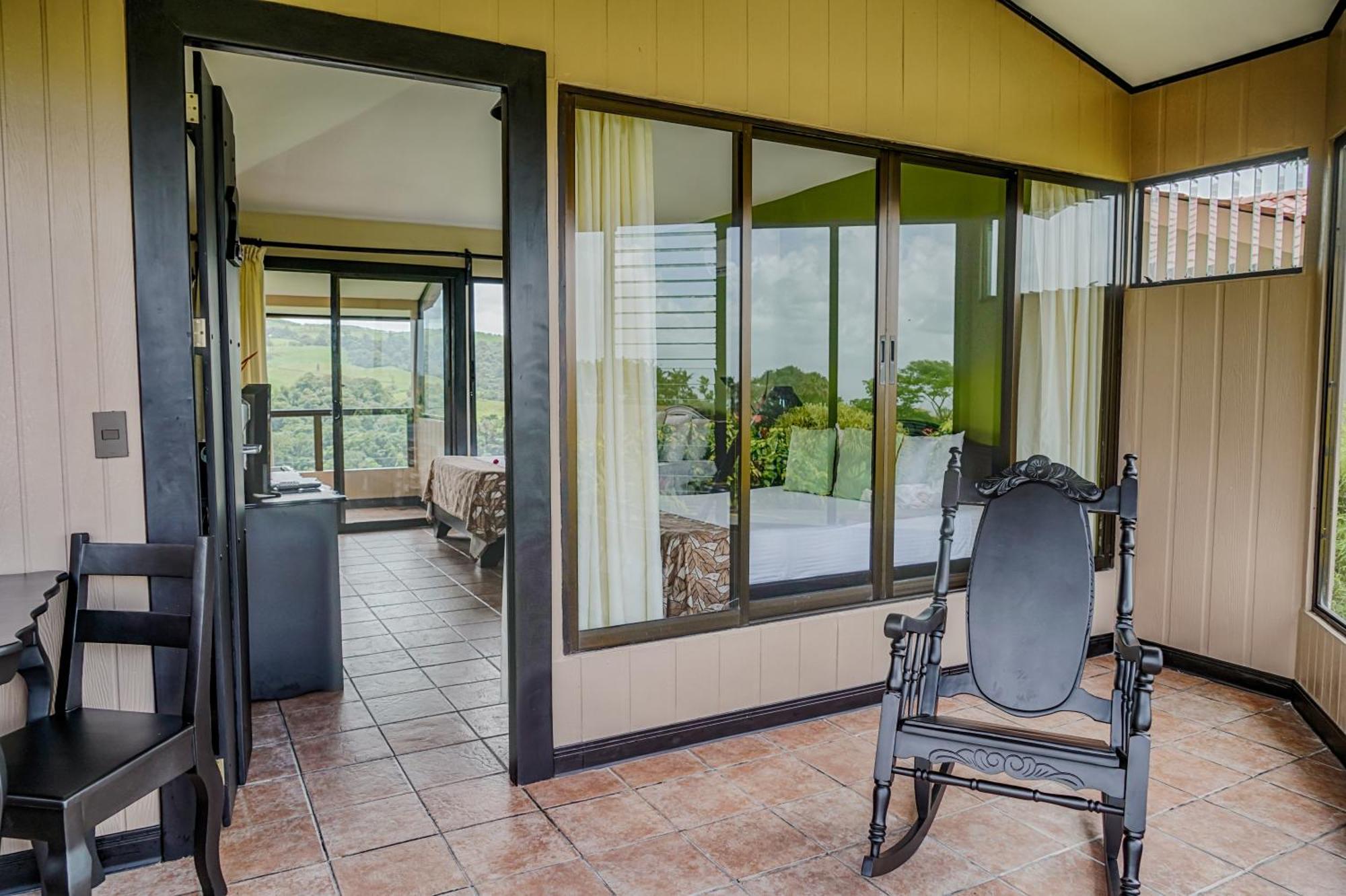 Montana De Fuego Mountain Resort & Spa La Fortuna Room photo