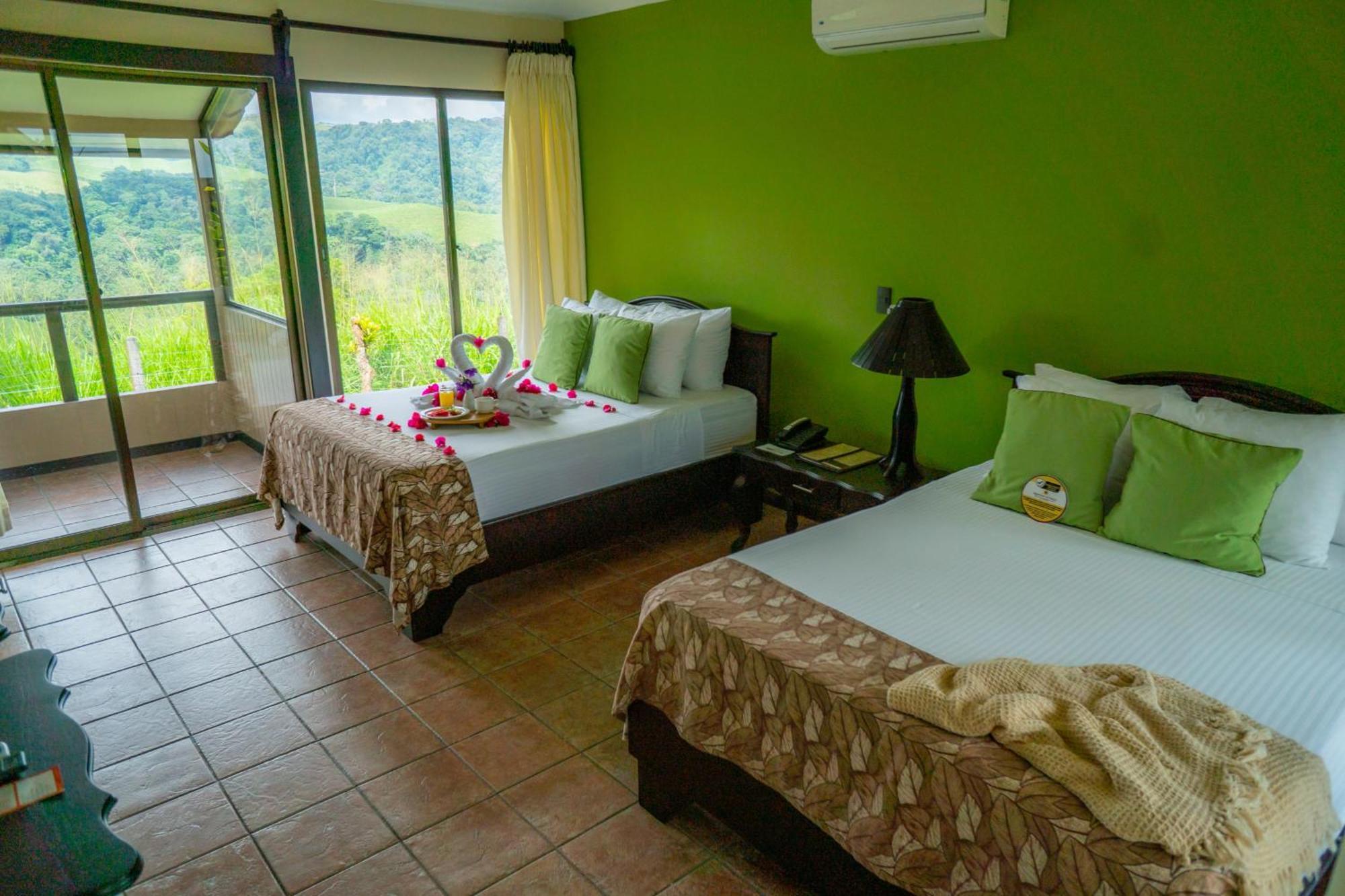 Montana De Fuego Mountain Resort & Spa La Fortuna Room photo